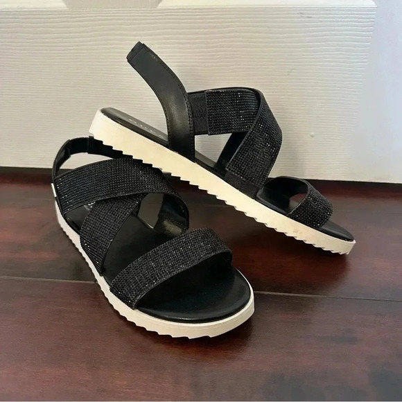 Size 9 Brand New Guess Black Sparkly Ankle Strap Sandals - Picture 2 of 7